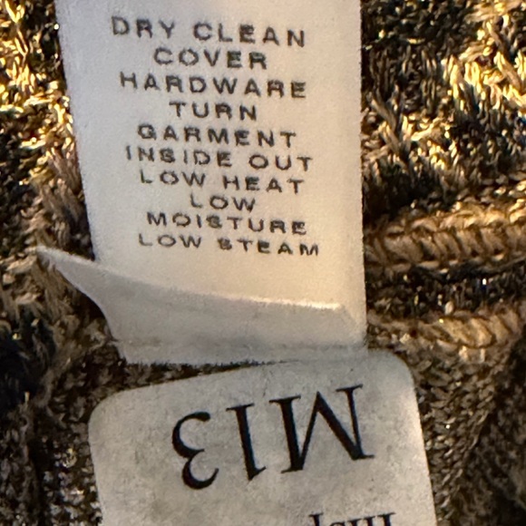 St. John Boutiques Women’s Medium Leopard Knit Metallic Cardigan Sweater Luxury - Picture 8 of 8